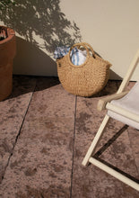 Load image into Gallery viewer, Öland red paving stone
